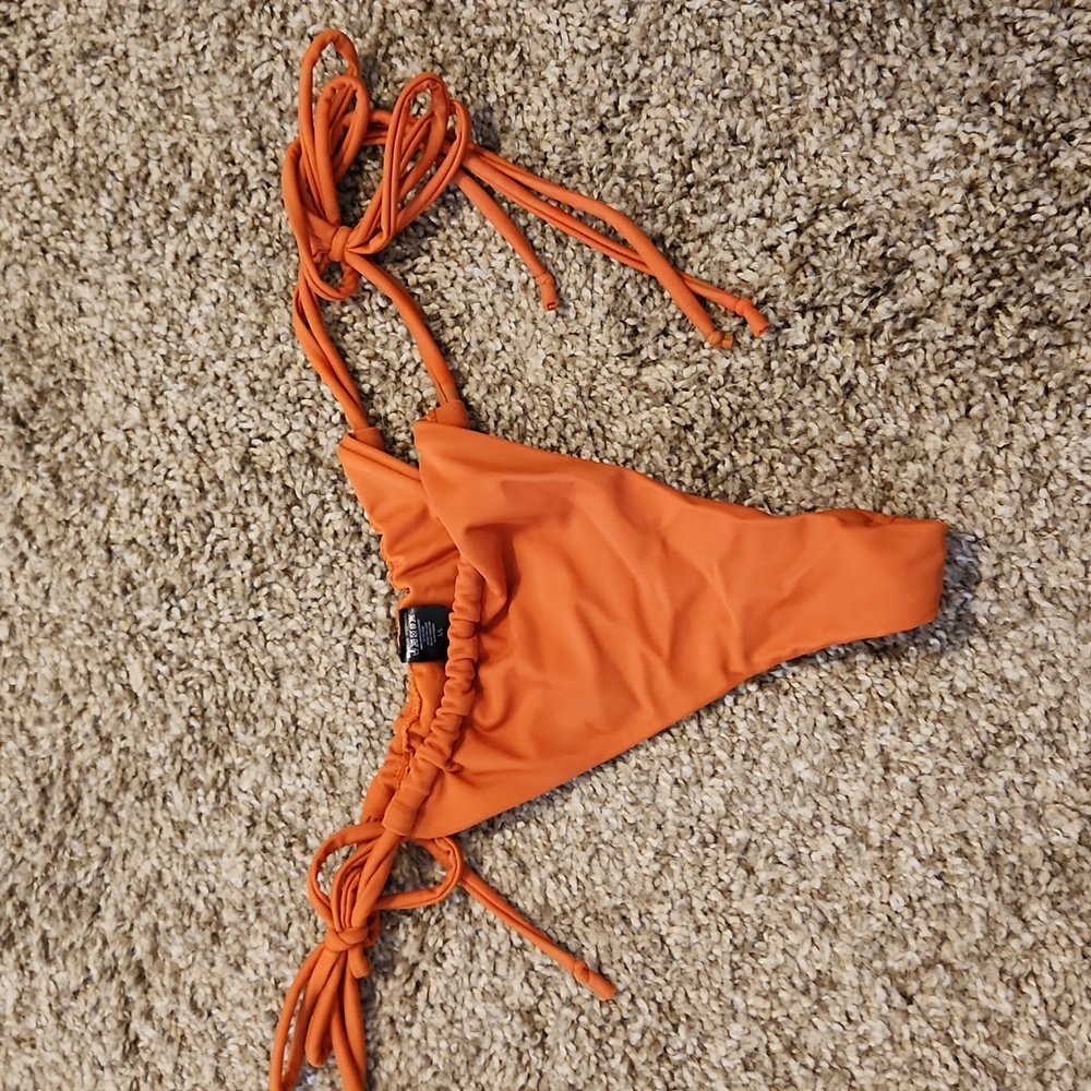 Boutine LA burnt orange bottoms size L (resort style)